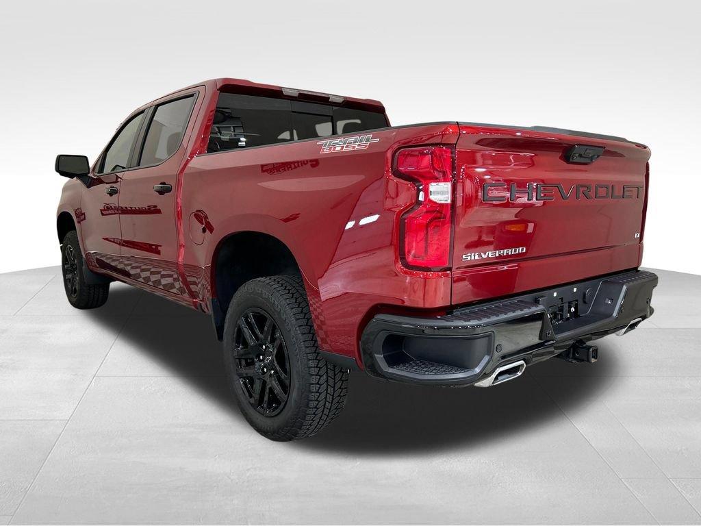Used 2026 Chevrolet Silverado 1500 LT Trail Boss w/ LT Trail Boss Premium Package AWD/4WD image 3
