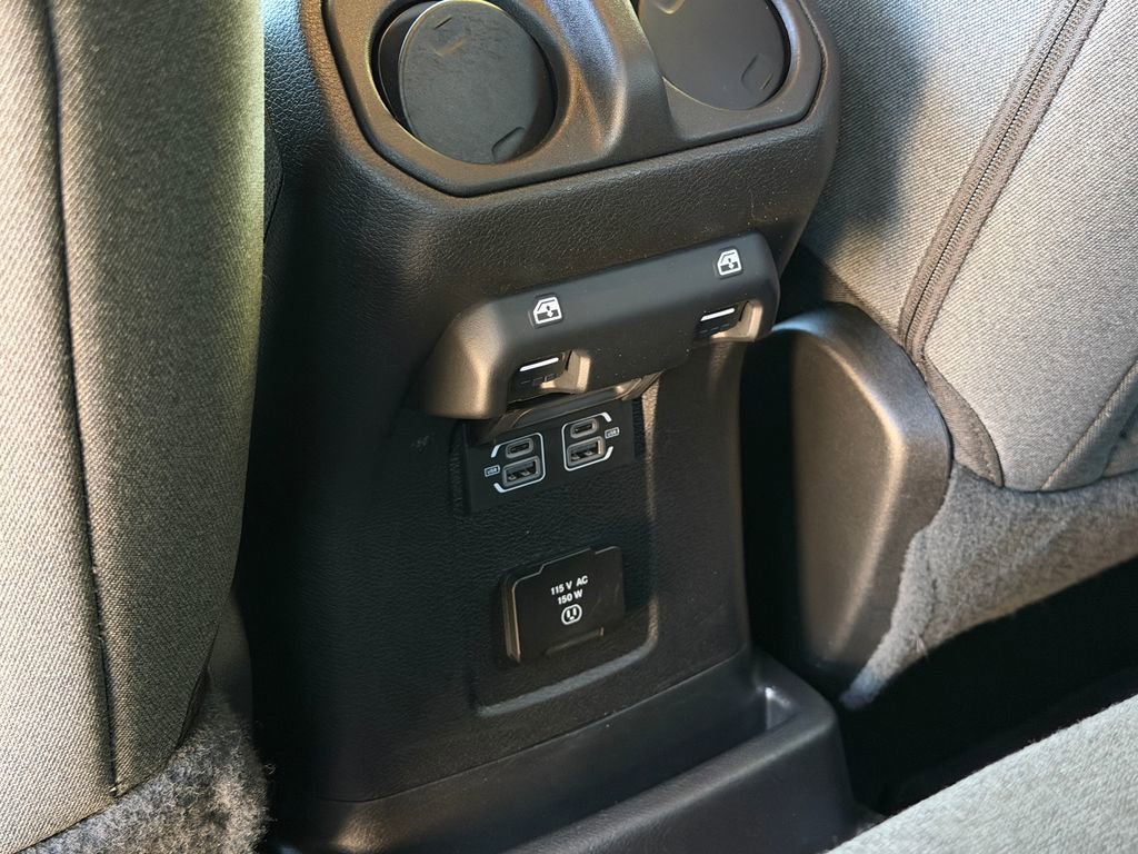 Used 2025 Jeep Wrangler Unlimited Sahara w/ Safety Group image 35