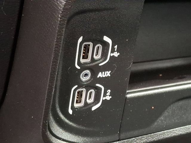 Used 2024 RAM 2500 Tradesman w/ Chrome Appearance Group image 23