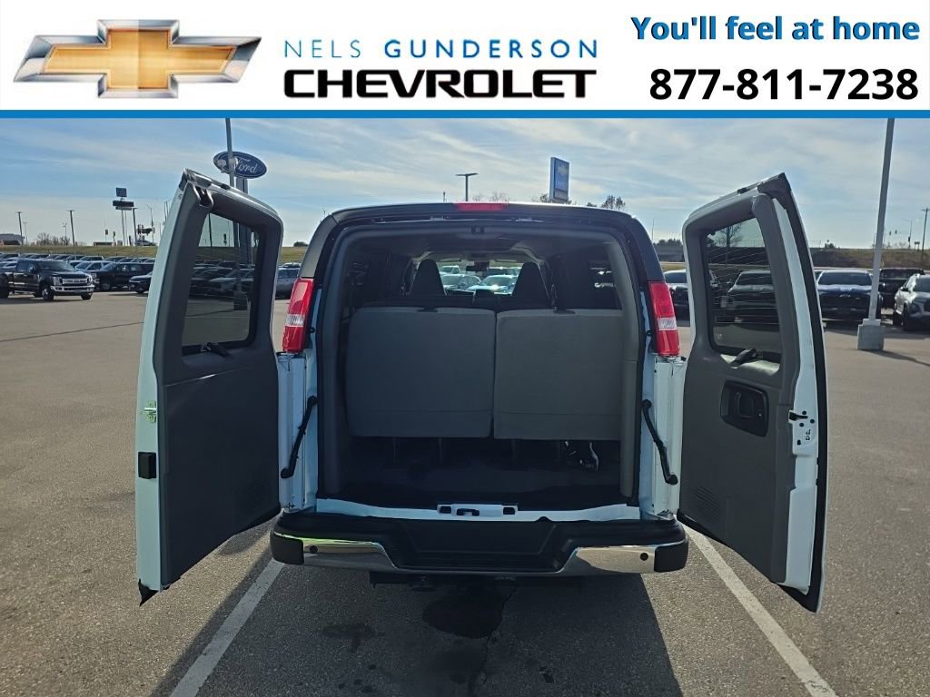 New 2025 Chevrolet Express 3500 LT w/ LT Preferred Equipment Group image 9