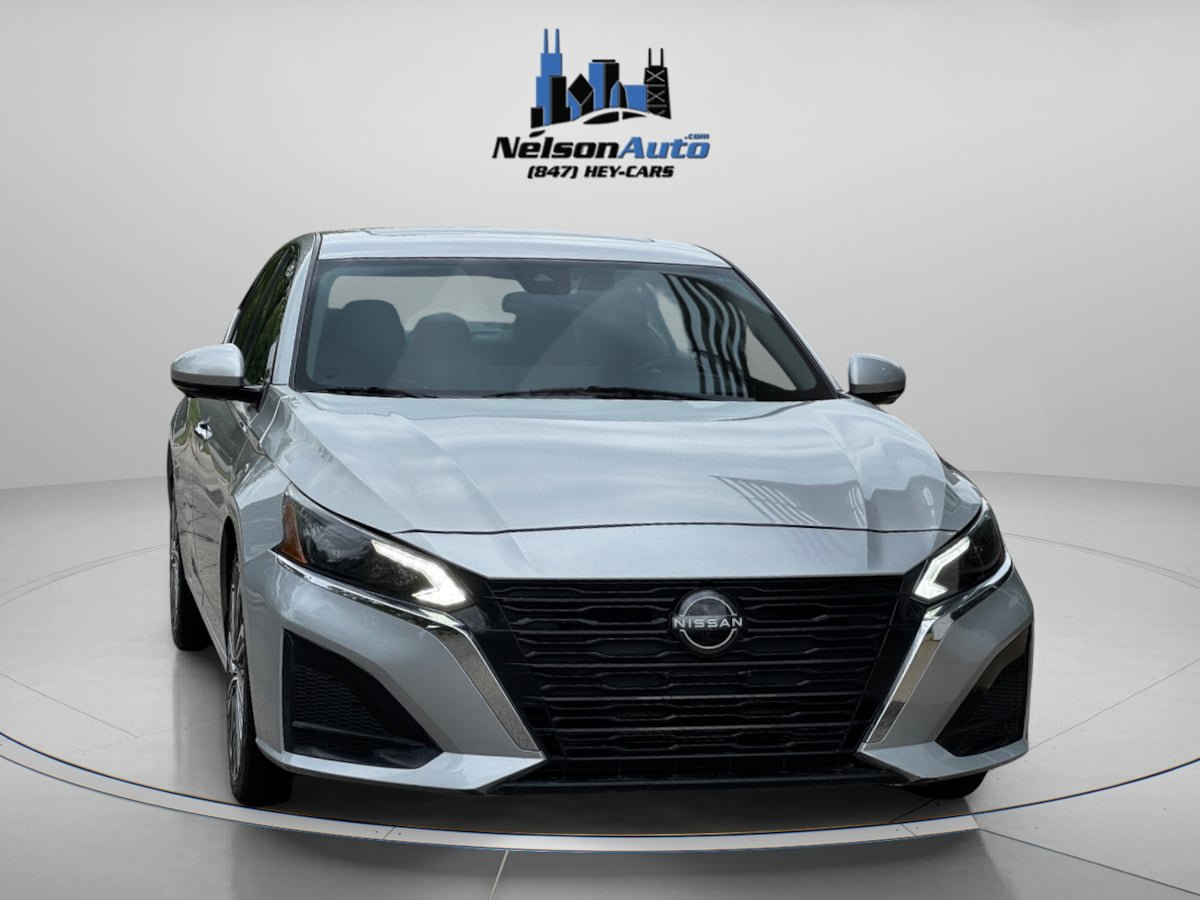 Used 2023 Nissan Altima 2.5 SL FWD image 2