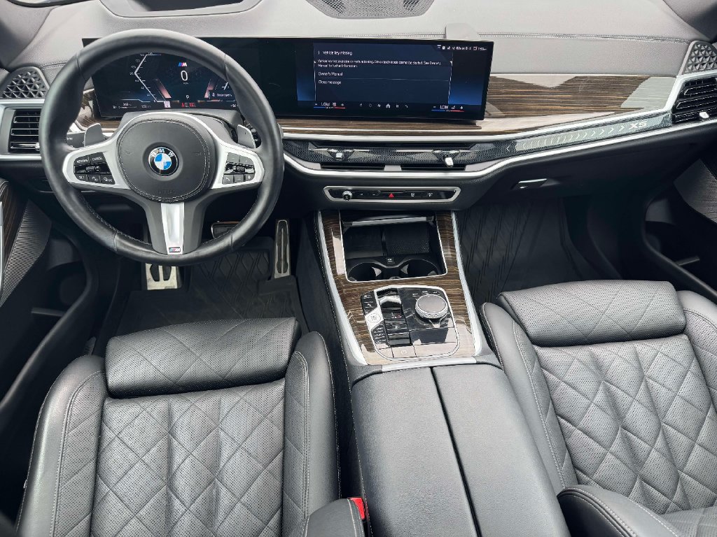 Used 2024 BMW X5 xDrive40i w/ M Sport Package AWD/4WD image 11