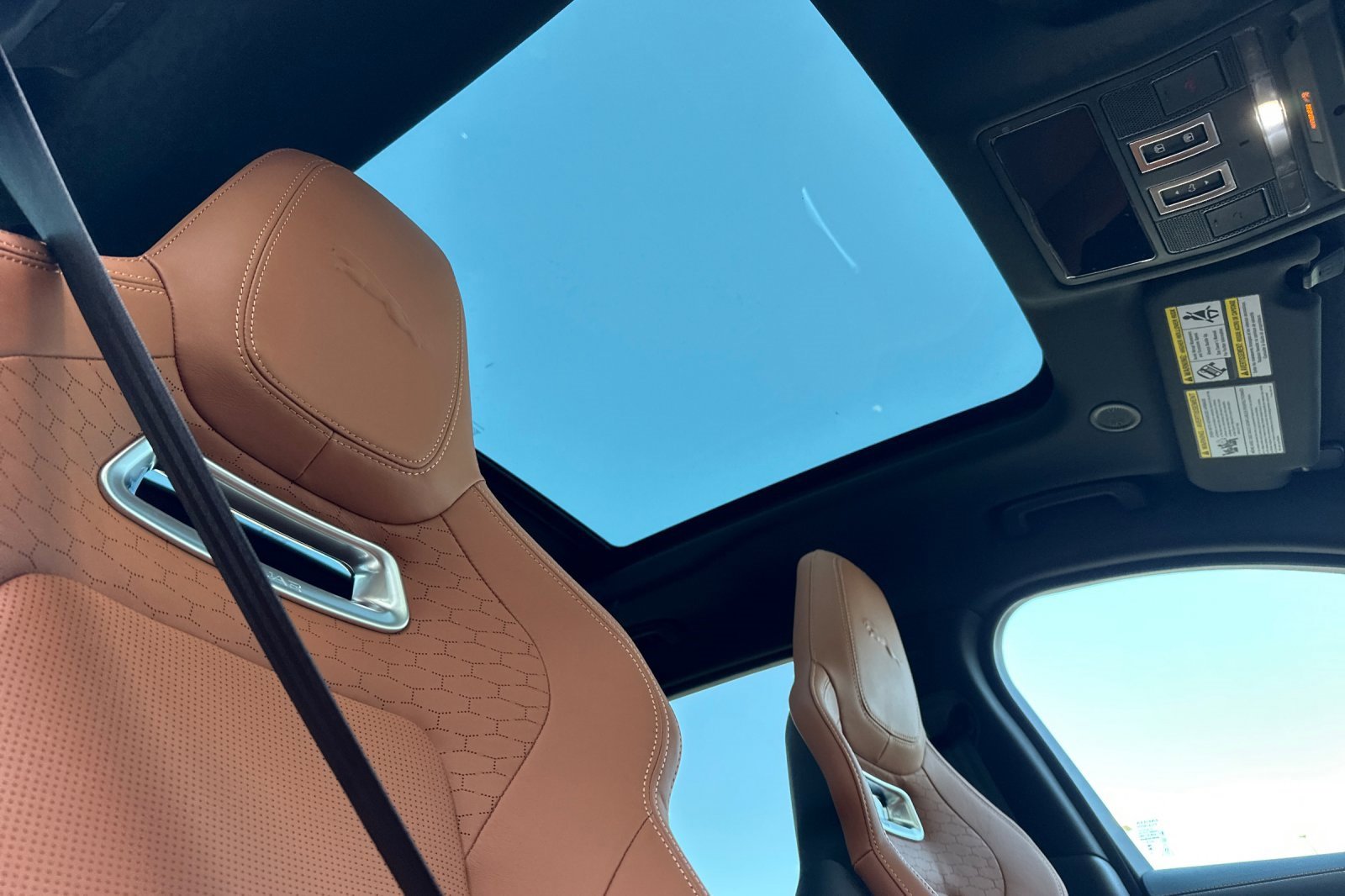 New 2026 Jaguar F-PACE R-Dynamic S image 15