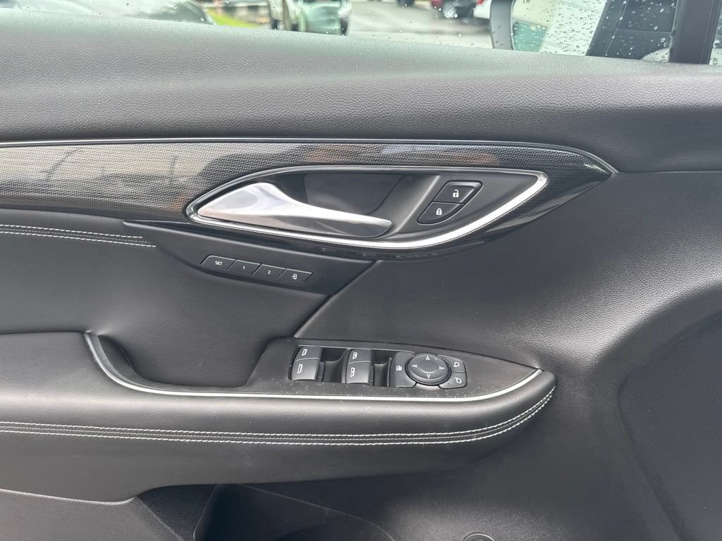 Used 2023 Buick Envision Essence w/ Sport Touring Package AWD/4WD image 11