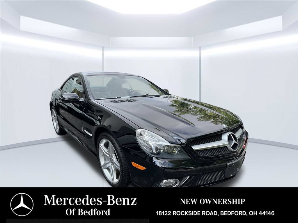 Used 2011 Mercedes-Benz SL 550 image 7