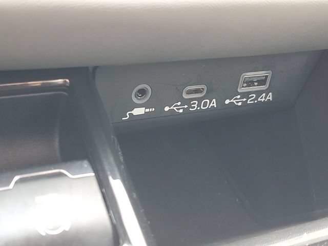 Certified 2025 Subaru Outback Onyx Edition XT AWD/4WD image 32