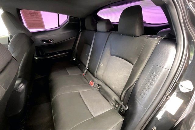 Used 2019 Toyota C-HR XLE FWD image 19