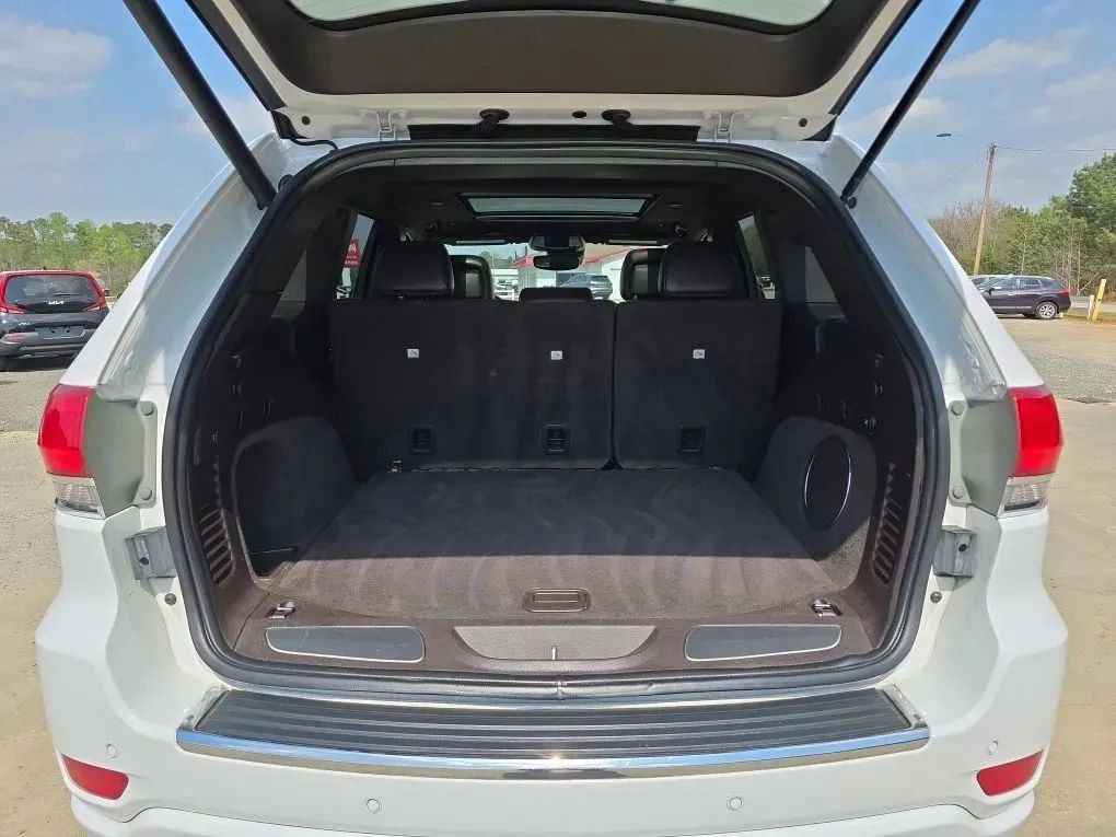 Used 2018 Jeep Grand Cherokee Overland image 52