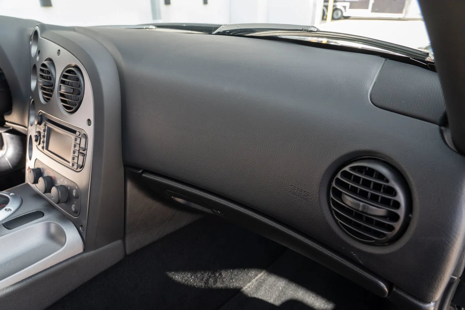 Used 2009 Dodge Viper ACR RWD image 44