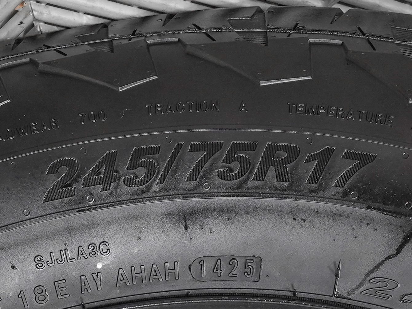 Used 2025 Jeep Wrangler Sport AWD/4WD image 28