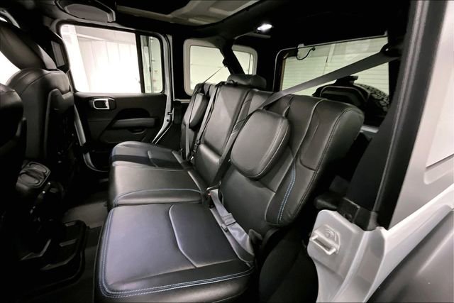 Used 2022 Jeep Wrangler Unlimited Rubicon 4xe w/ Cold Weather Group image 23