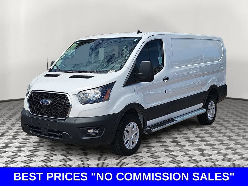 Used 2025 Ford Transit 250 Low Roof RWD image 7