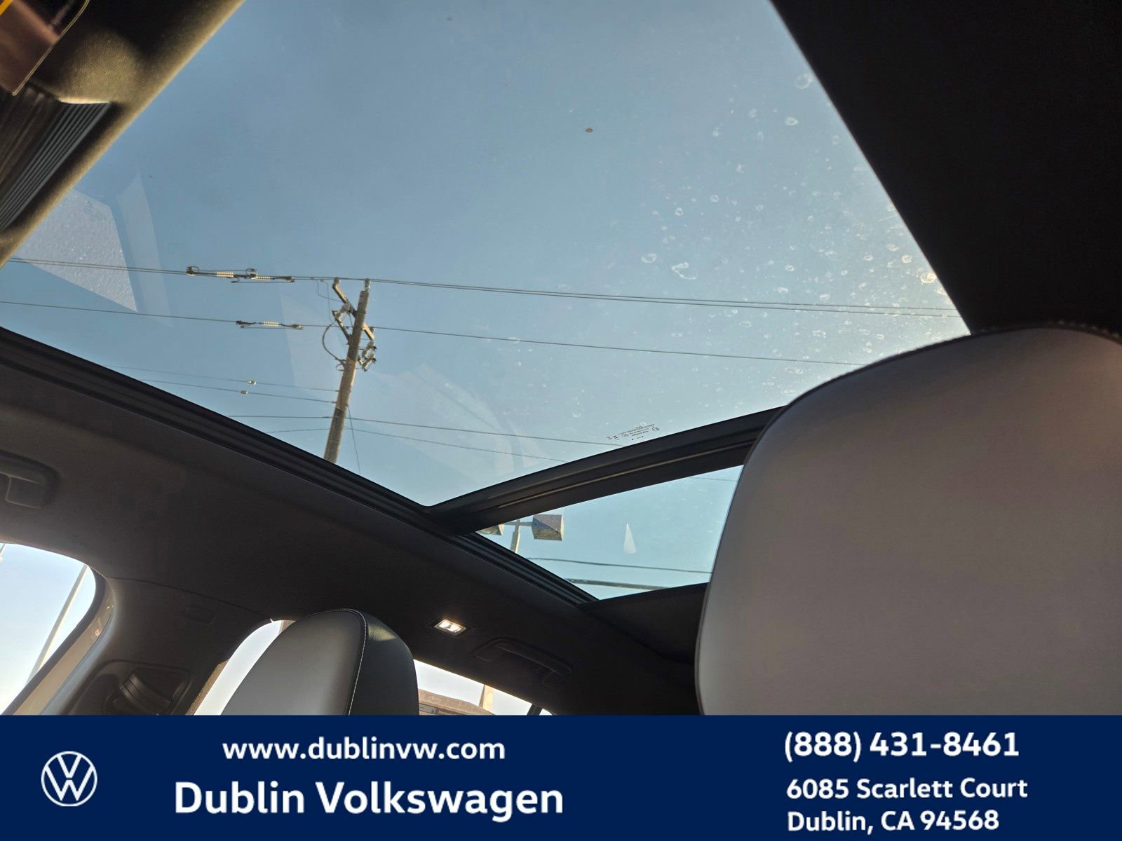 New 2026 Volkswagen Tiguan SE R-Line AWD/4WD image 14