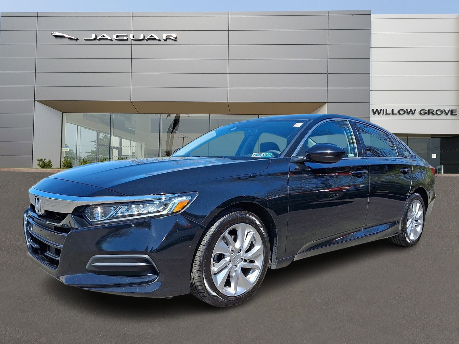 Used 2019 Honda Accord LX image 1