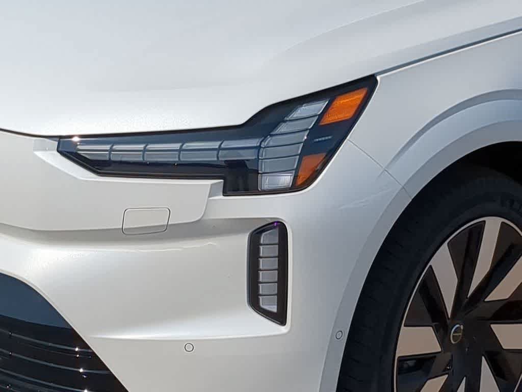 New 2026 Volvo EX90 Ultra AWD/4WD image 10