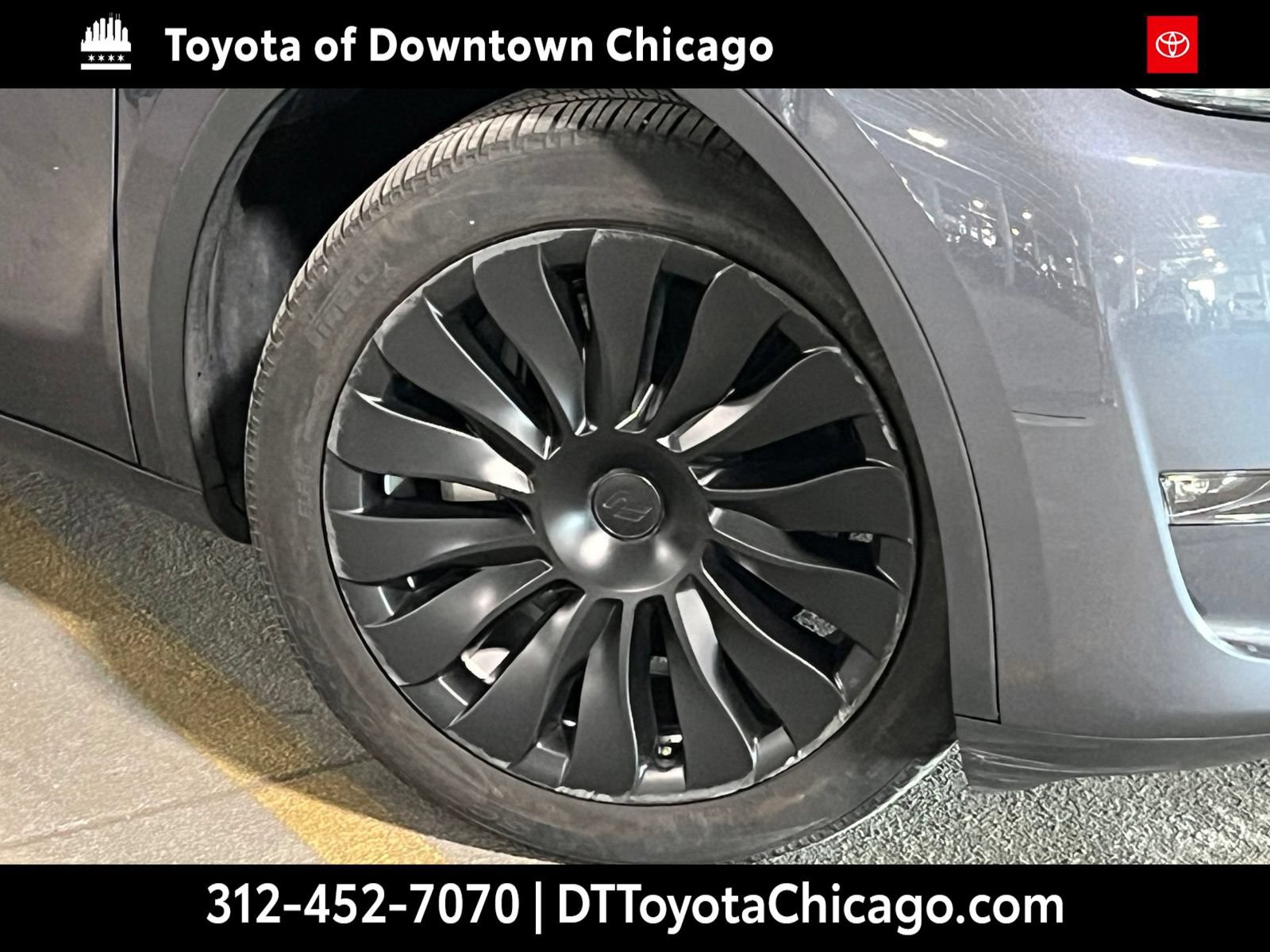 Used 2023 Tesla Model Y Long Range AWD/4WD image 2