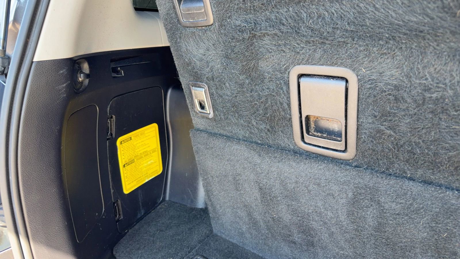 Used 2014 Toyota 4Runner Limited image 27