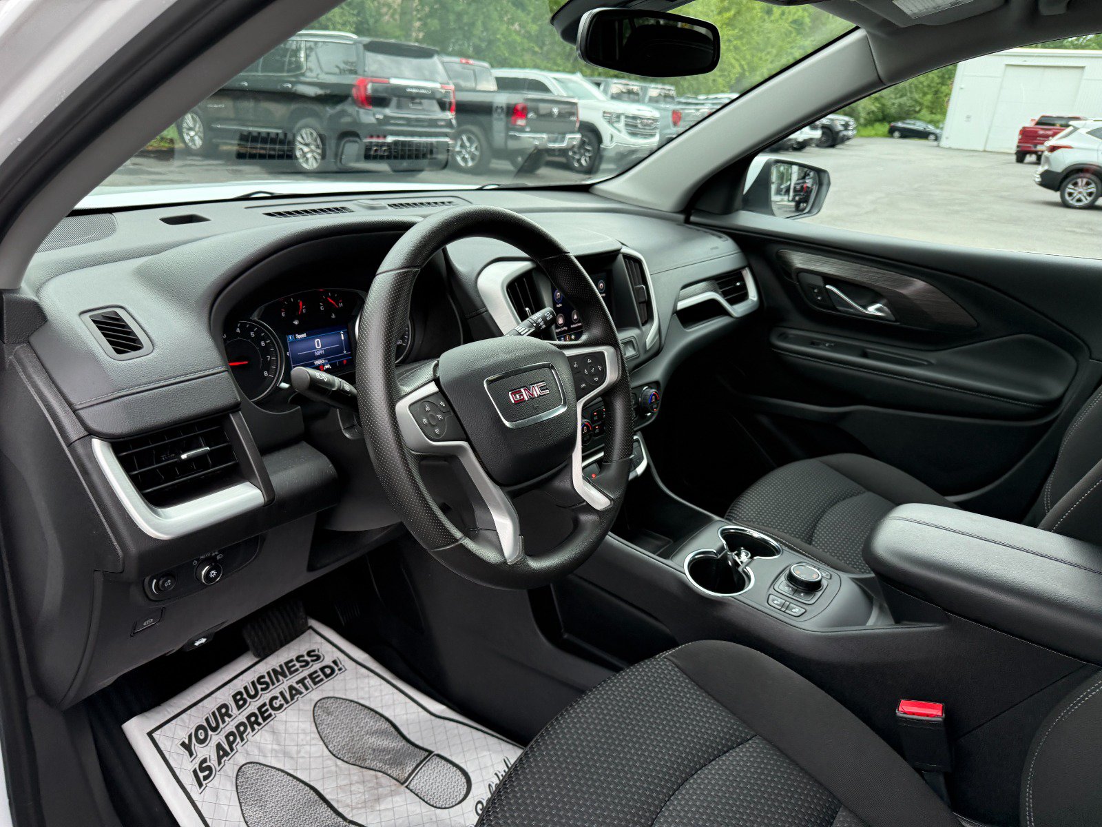 Certified 2024 GMC Terrain SLE w/ Driver Convenience Package AWD/4WD image 13