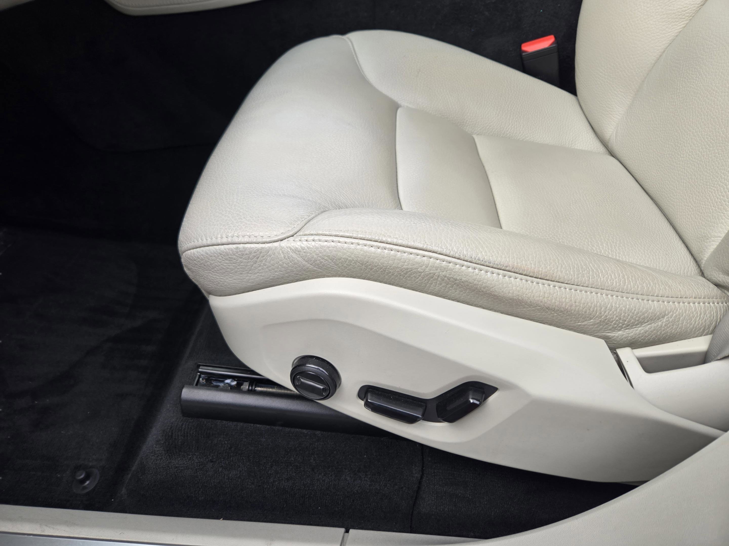 Used 2023 Volvo XC90 T8 Plus w/ Protection Package Premier AWD/4WD image 24