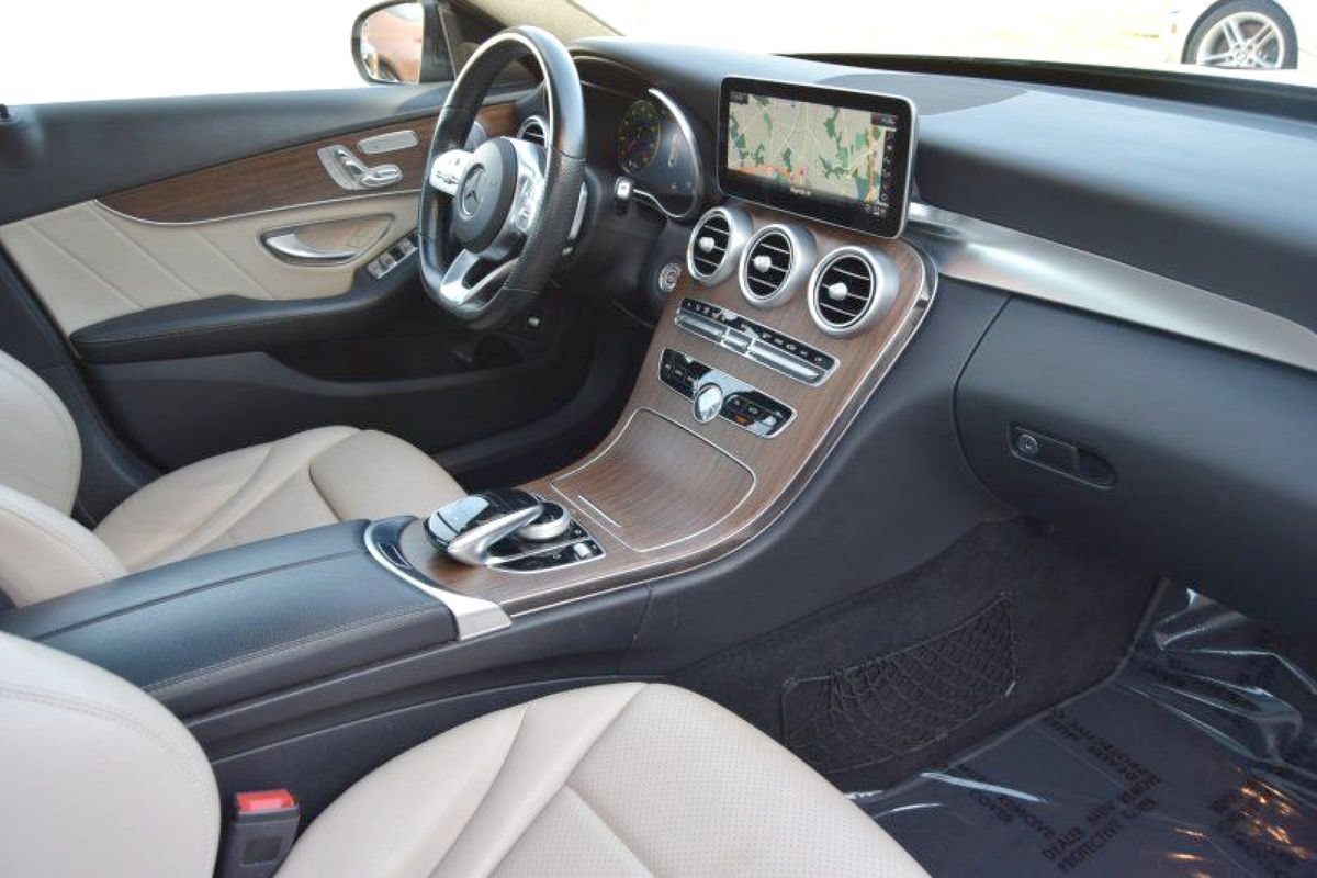 Used 2020 Mercedes-Benz C 300 4MATIC Sedan image 24