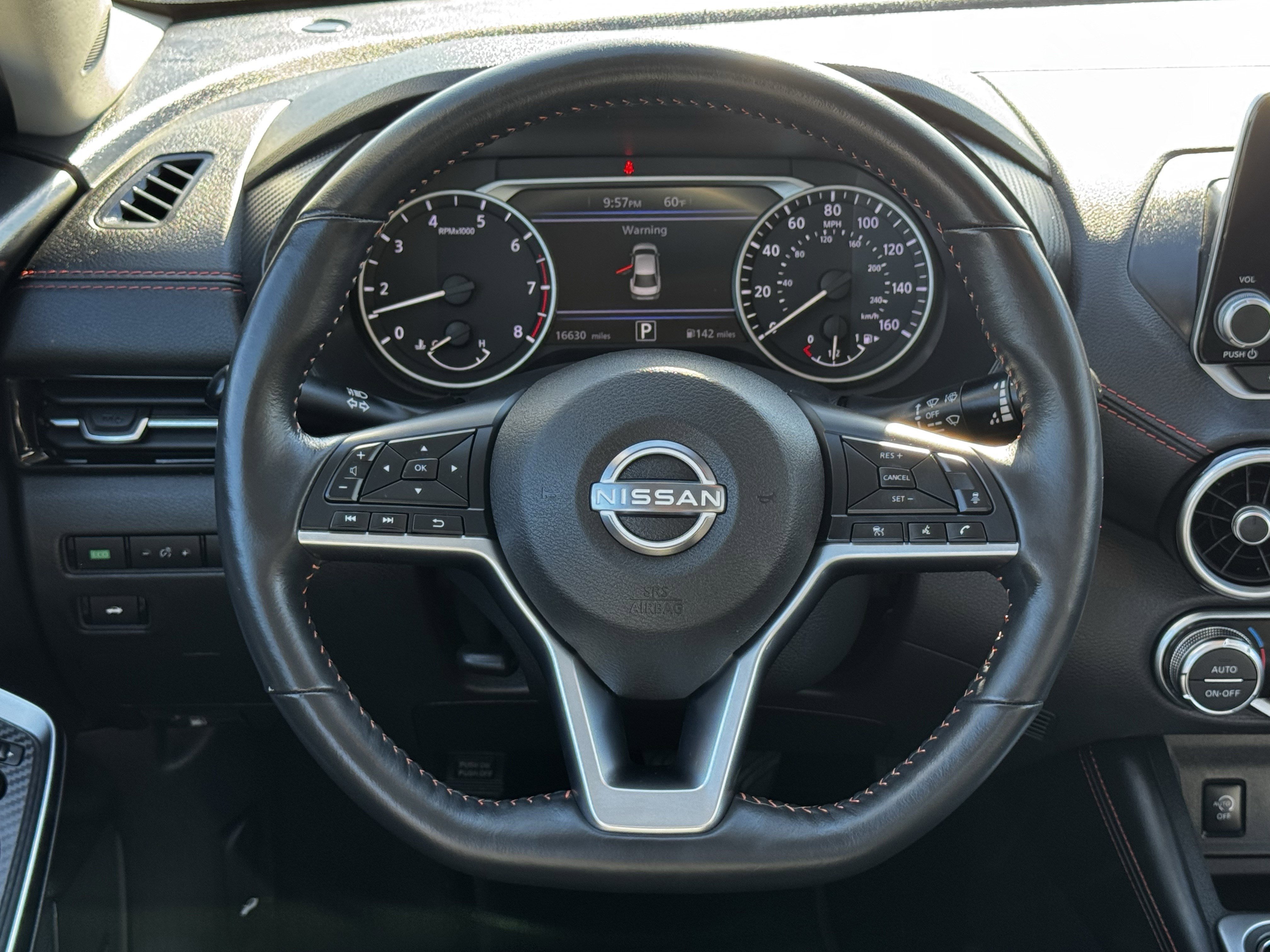 Used 2025 Nissan Sentra SR w/ SR Premium Package image 17