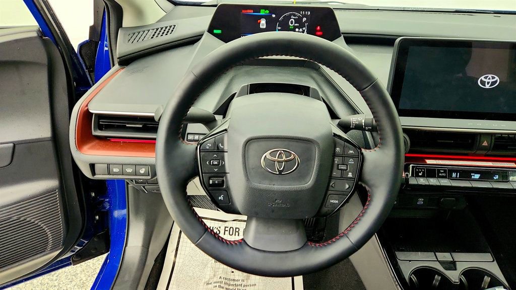 Used 2025 Toyota Prius Plug-In Hybrid image 14