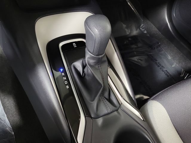 Used 2025 Toyota Corolla LE FWD image 30