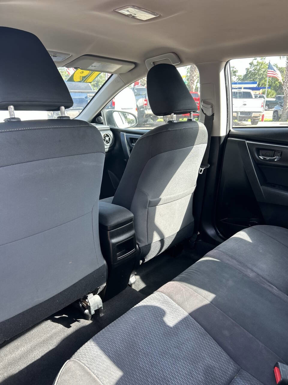 Used 2019 Toyota Corolla LE image 13