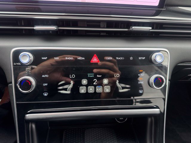Certified 2026 Genesis GV80 2.5T AWD/4WD image 29