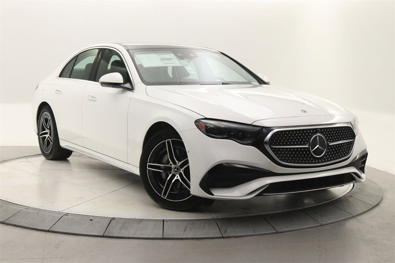 Used 2025 Mercedes-Benz E 350 4MATIC Sedan image 25