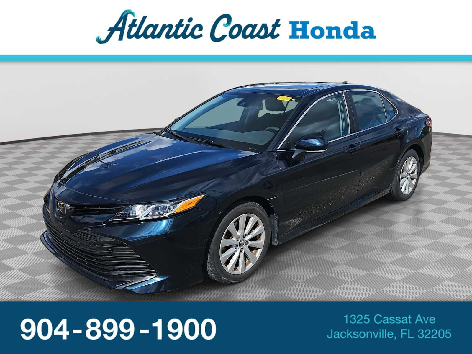 Used 2020 Toyota Camry LE w/ Convenience Package FWD image 1