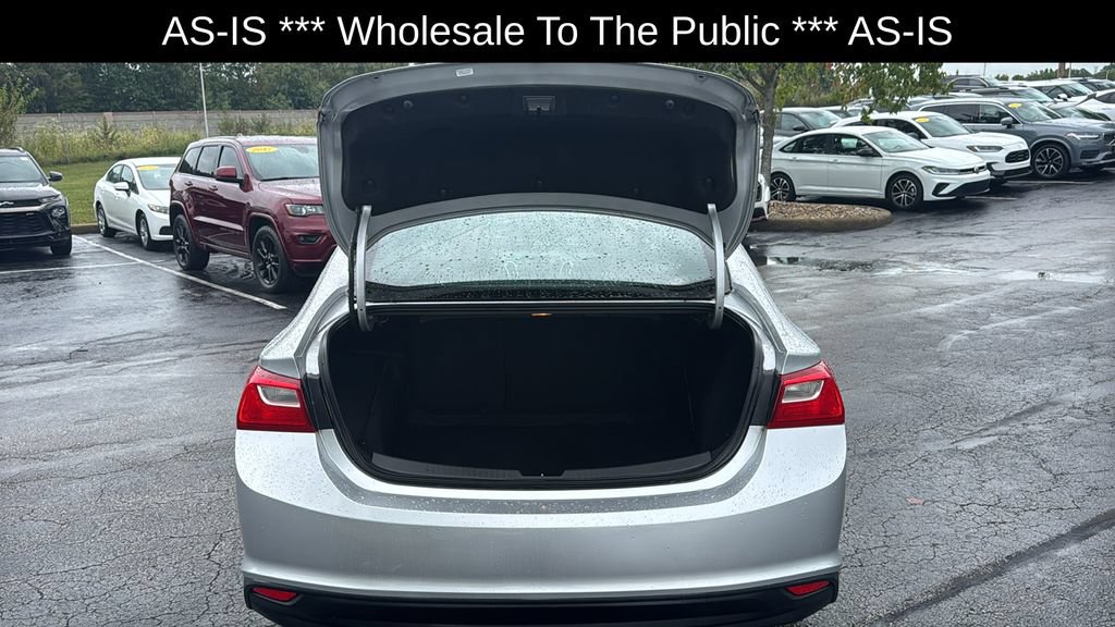 Used 2016 Chevrolet Malibu LT FWD image 9