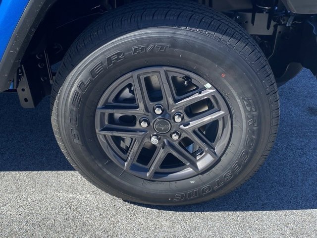 New 2025 Jeep Gladiator Sport image 11