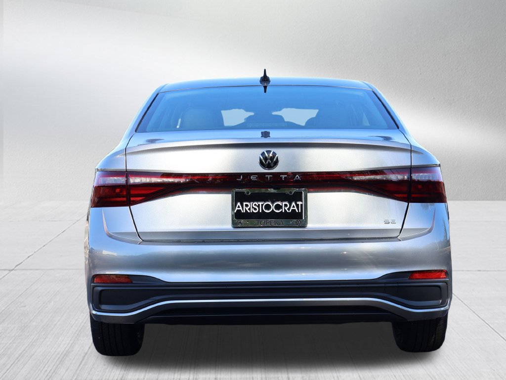 Used 2026 Volkswagen Jetta SE FWD image 32