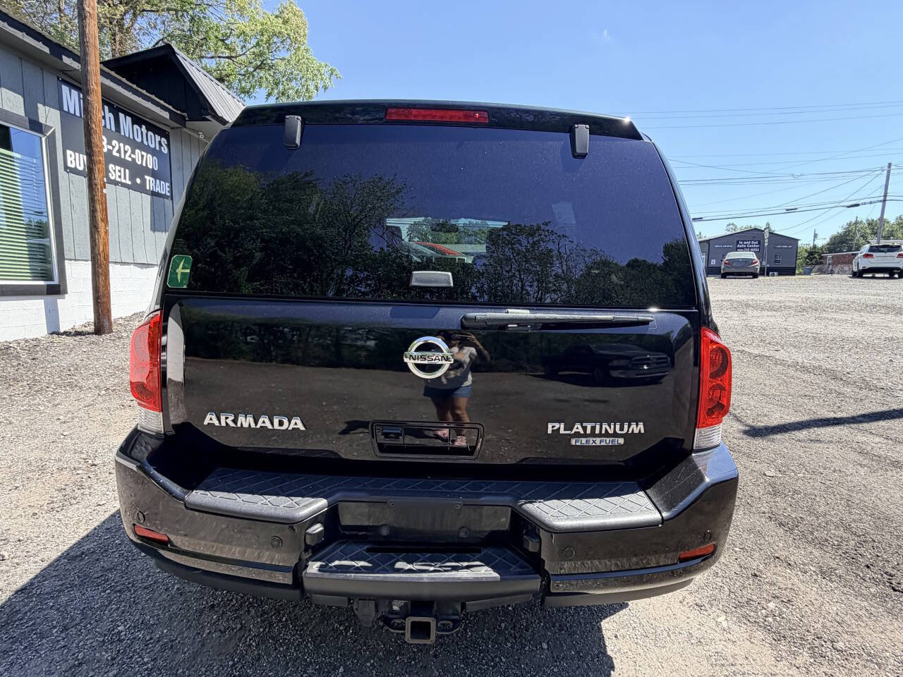 Used 2015 Nissan Armada Platinum w/ 2nd Row Captain Seat Package AWD/4WD image 5