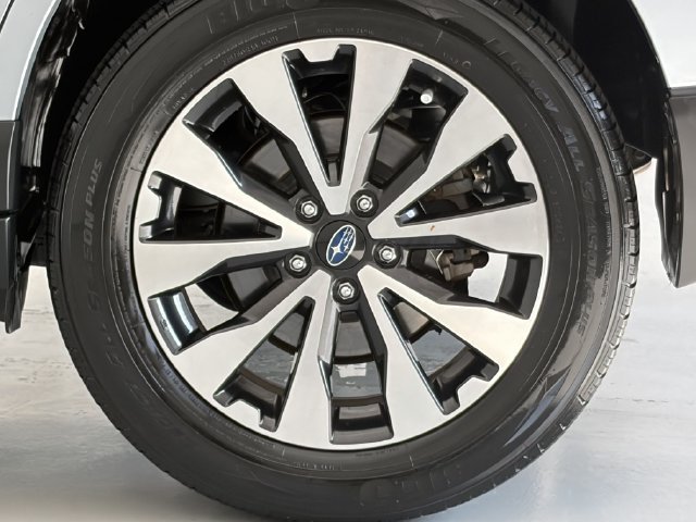 Used 2017 Subaru Outback 3.6R Limited AWD/4WD image 11