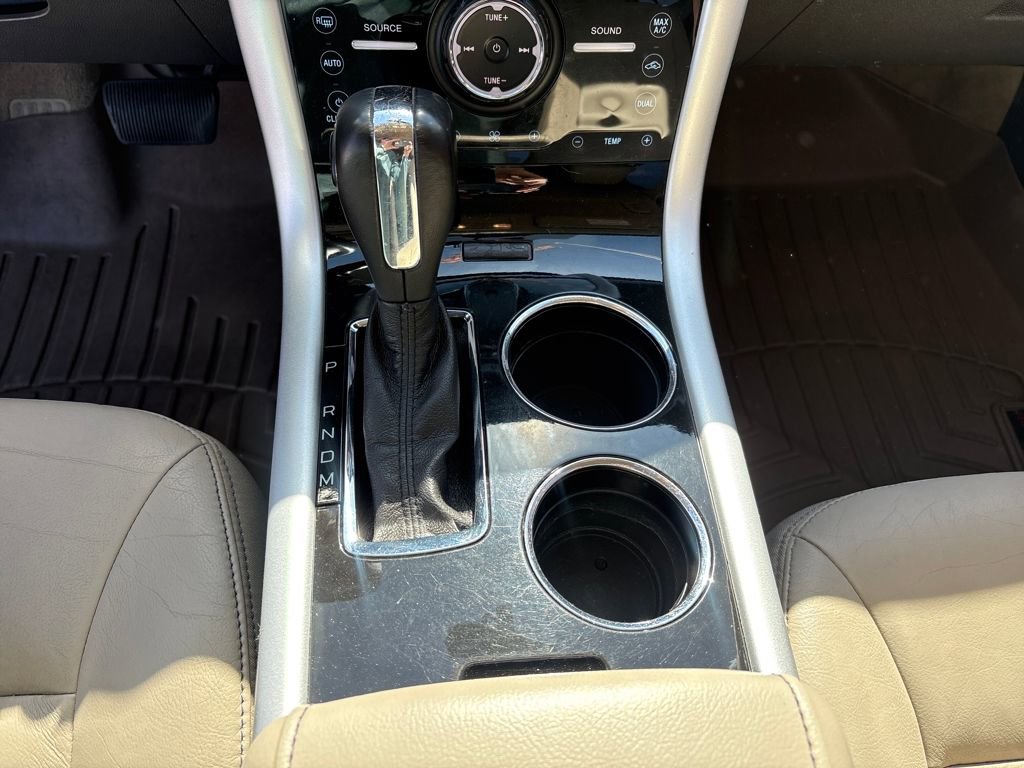 Used 2011 Ford Edge Limited image 20