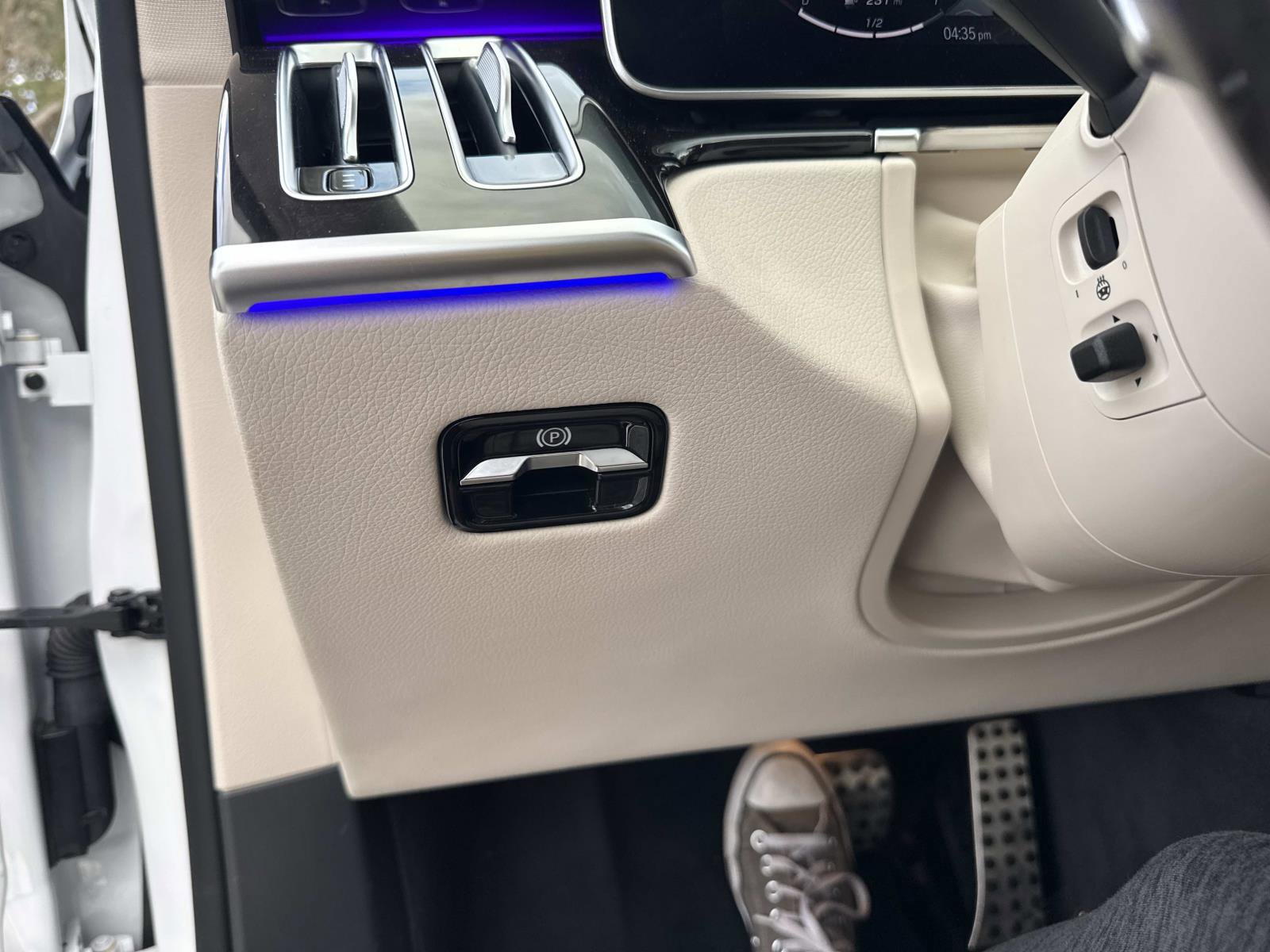 Certified 2024 Mercedes-Benz S 580 4MATIC Sedan image 29