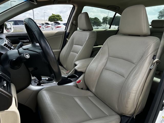 Used 2014 Honda Accord Touring image 28