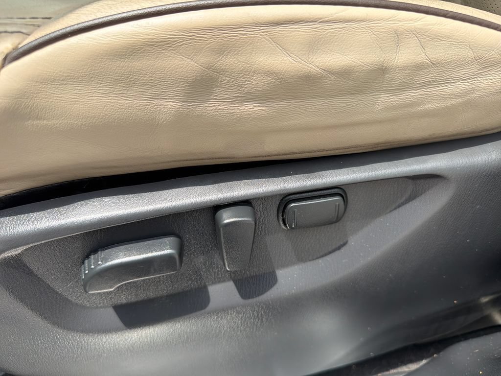 Used 2021 Nissan Armada Platinum RWD image 18