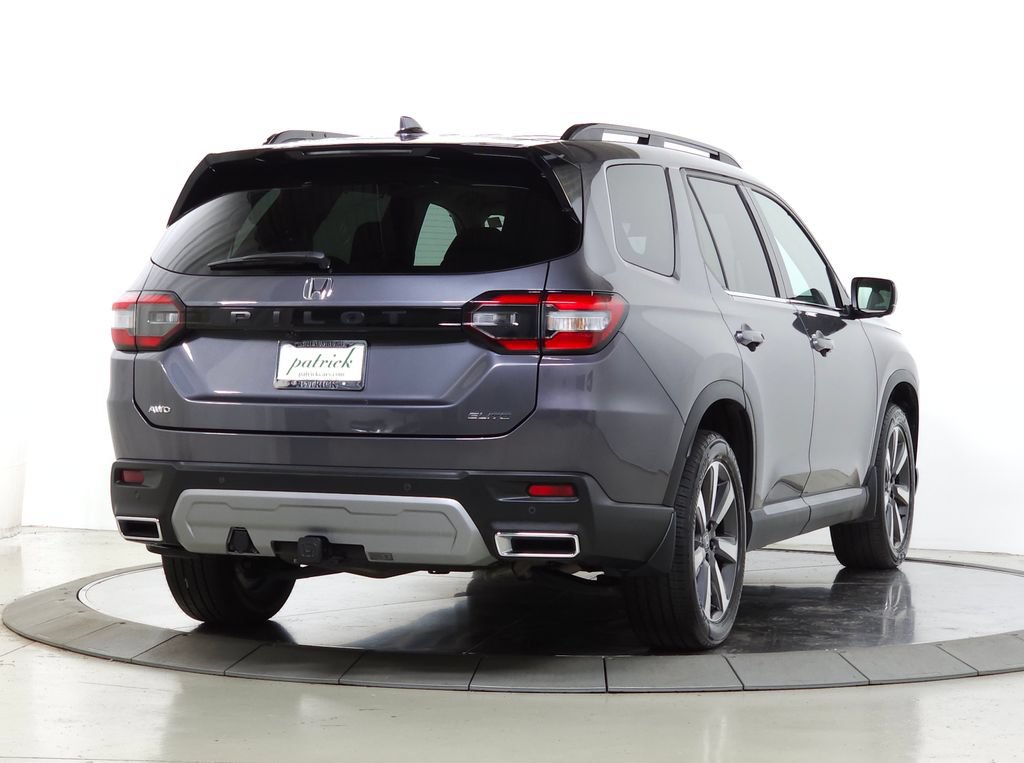 Used 2025 Honda Pilot Elite image 11