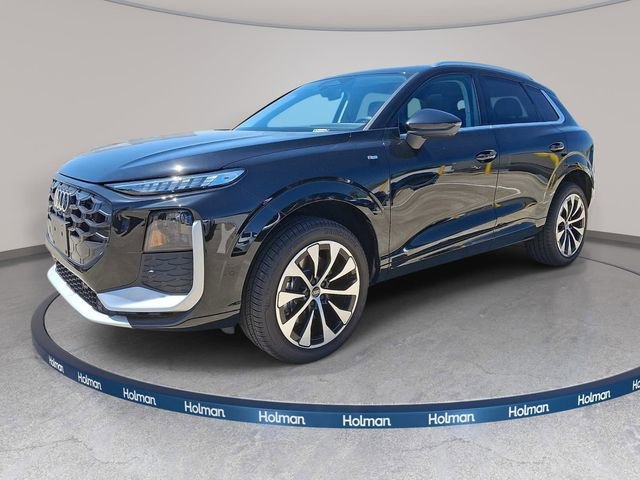 New 2026 Audi Q3 quattro 2.0T AWD/4WD image 1