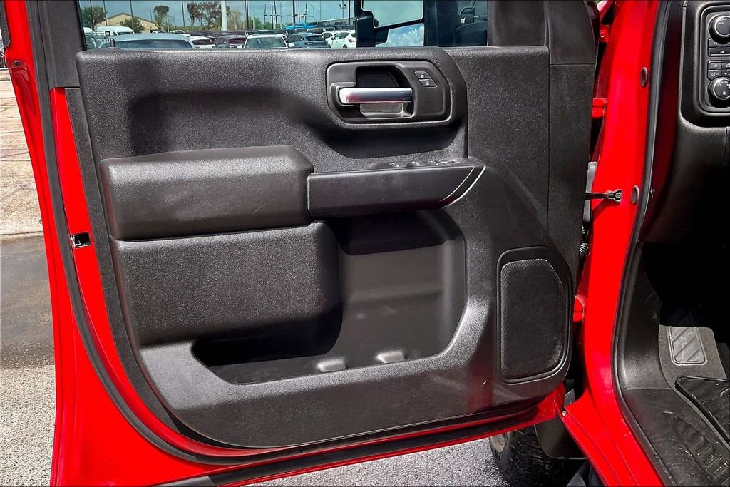 Used 2025 Chevrolet Silverado 2500 Custom w/ Custom Value Package AWD/4WD image 17