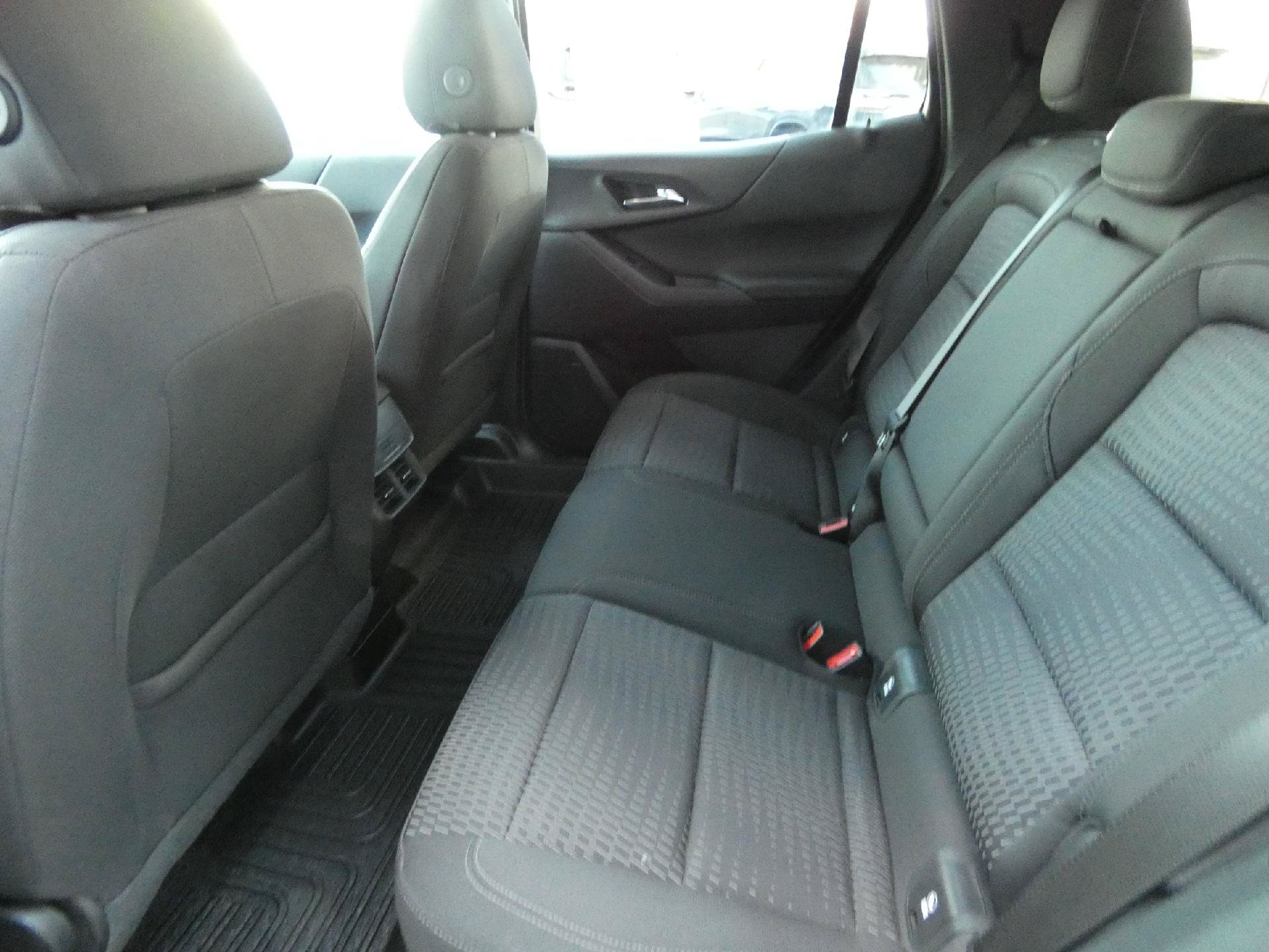 Certified 2025 Chevrolet Equinox LT w/ Safety and Technology Package FWD image 13