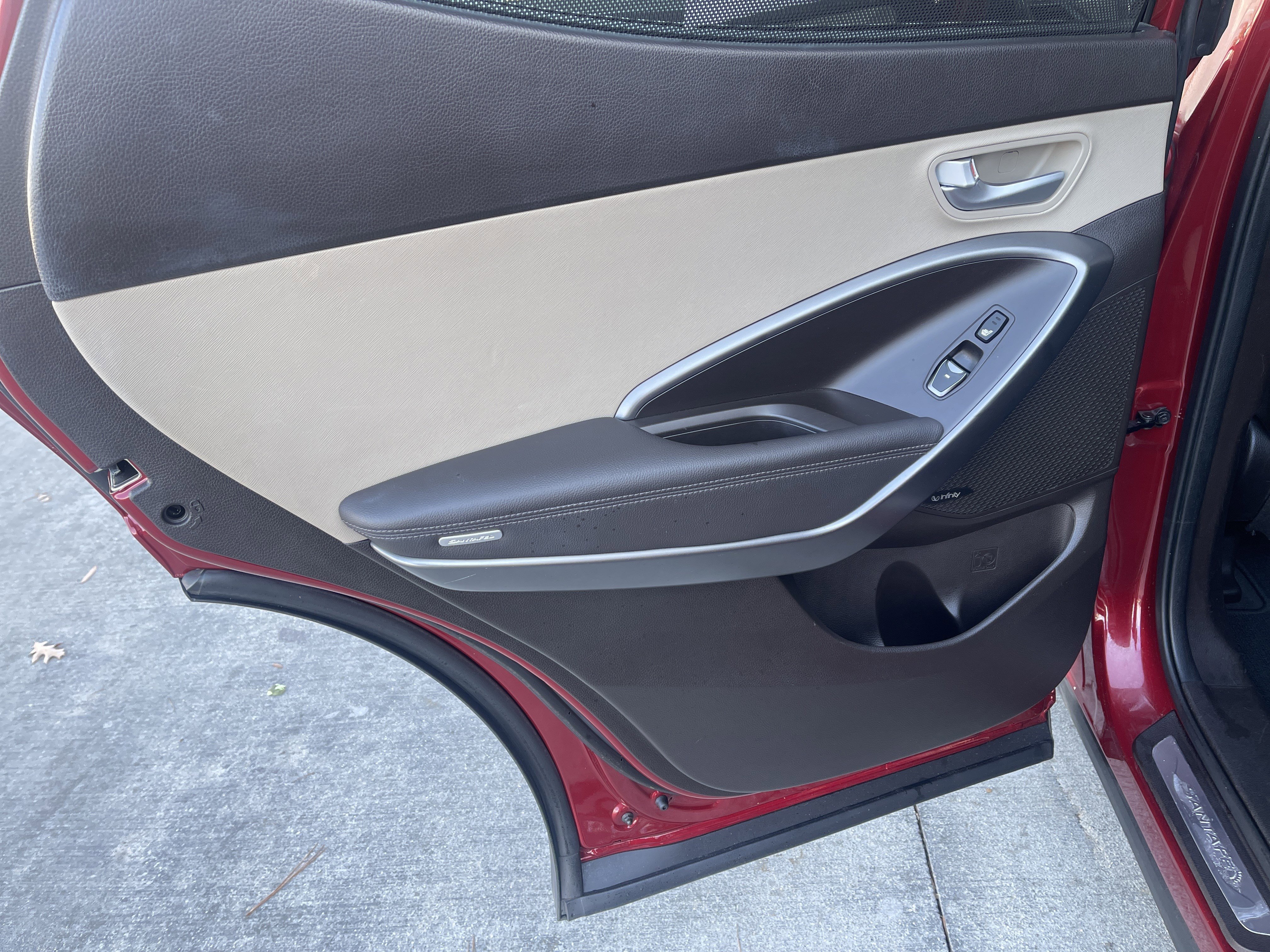 Used 2017 Hyundai Santa Fe Sport w/ 2.4L Tech Package 04 image 27