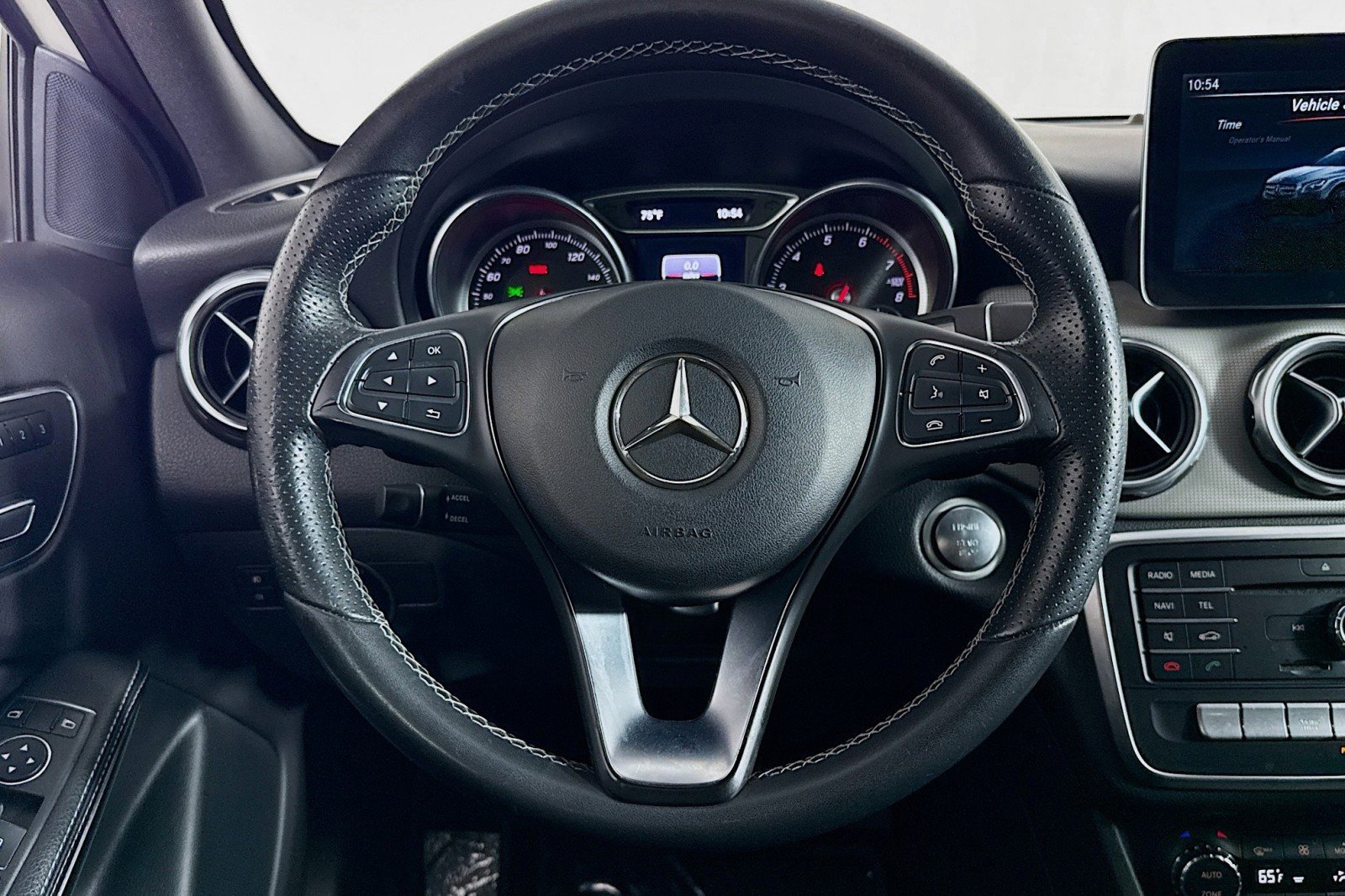 Used 2018 Mercedes-Benz GLA 250 image 18