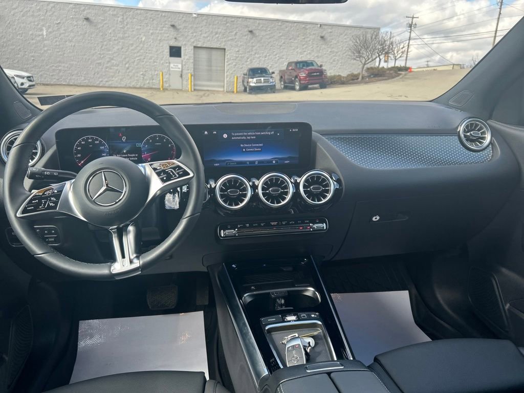 Certified 2025 Mercedes-Benz GLA 250 4MATIC image 13