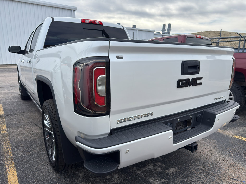 Used 2018 GMC Sierra 1500 Denali w/ Denali Ultimate Package image 2