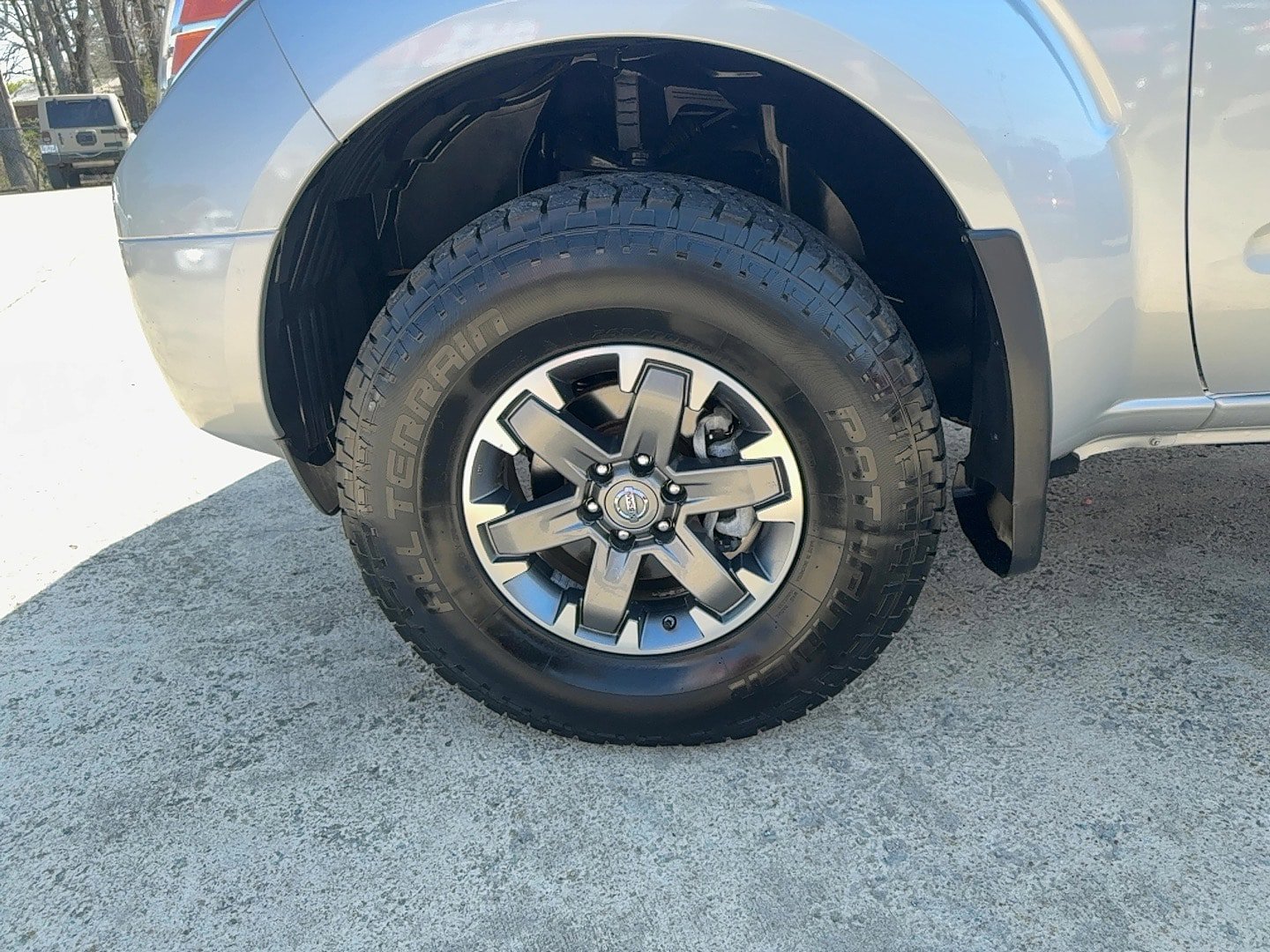 Used 2017 Nissan Frontier PRO-4X w/ Pro-4x Luxury Package AWD/4WD image 9