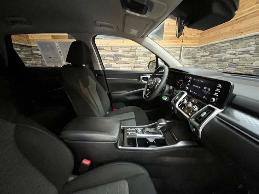 Used 2021 Kia Sorento LX image 15
